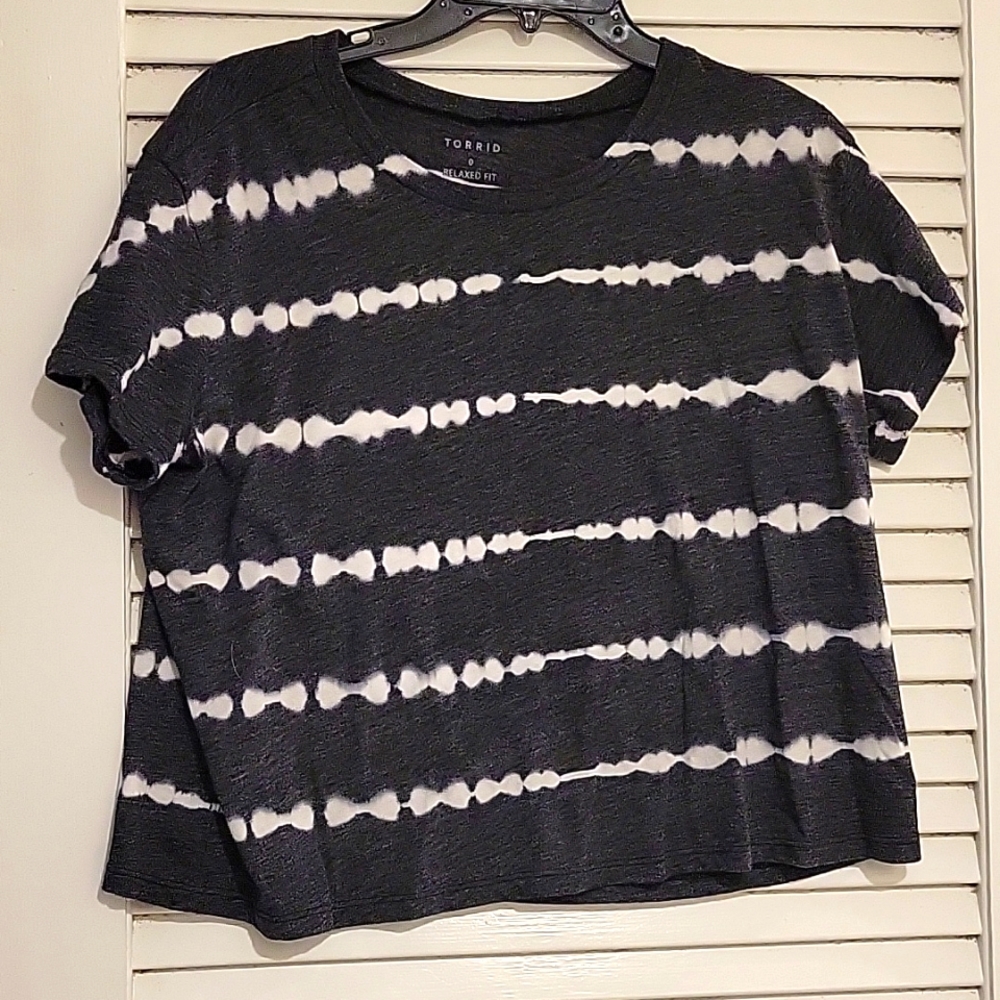 NWOT Torrid cropped relaxed fit tie dye t shirt sz 0